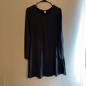 Green long sleeve dress